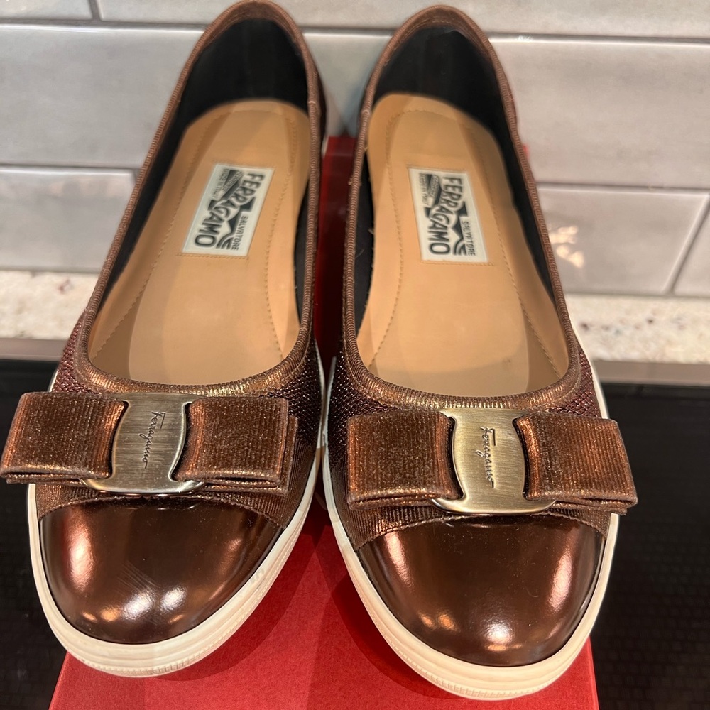 Salvatore Ferragamo Gold Metallic Bow Slip-On Flats
